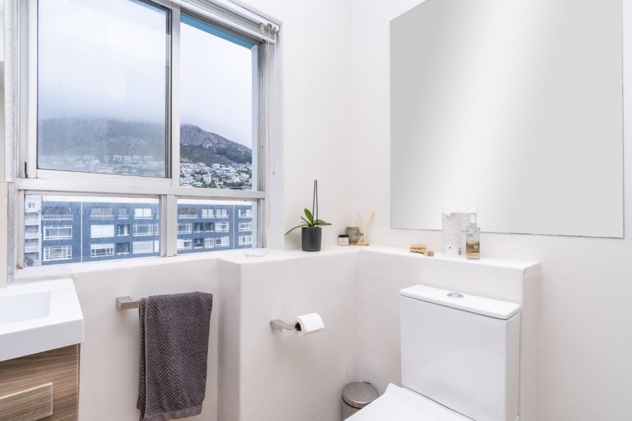 3 Bedroom Property for Sale in Sea Point Western Cape